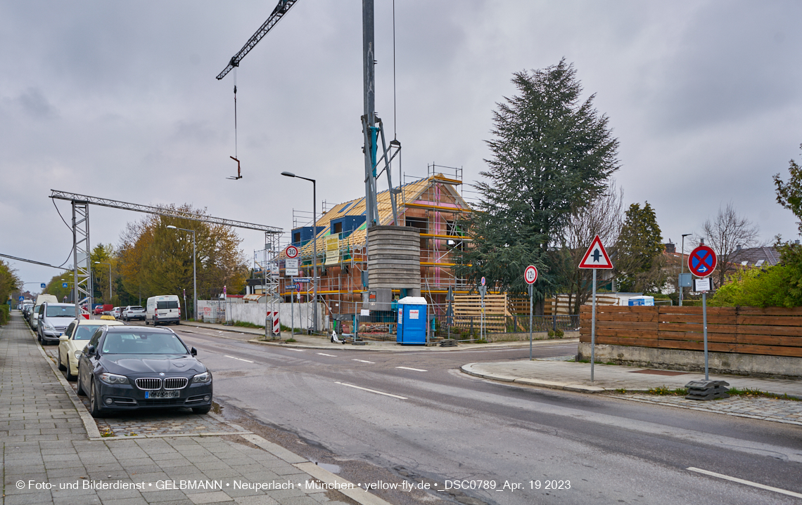 19.04.2023 - Bilder von der Baustelle Niederalmstraße 16 in Neuperlach